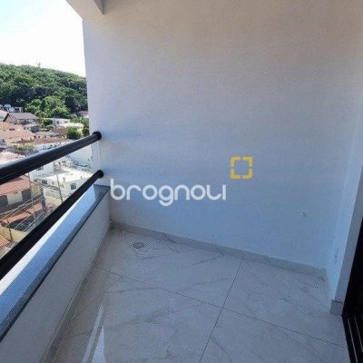 Apartamento com 81m², 2 quartos (sendo 1 suíte), 2 garagens, no bairro Saco dos Limões em Florianópolis