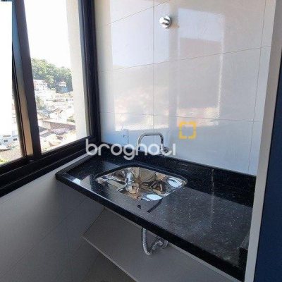 Apartamento com 81m², 2 quartos (sendo 1 suíte), 2 garagens, no bairro Saco dos Limões em Florianópolis