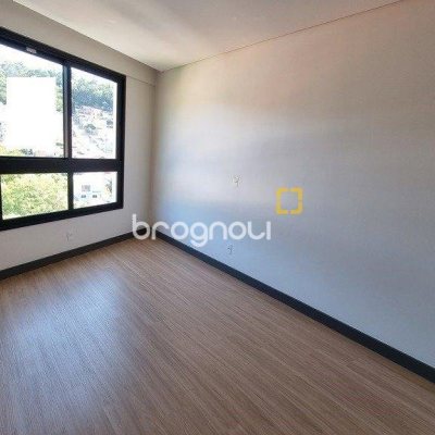Apartamento com 81m², 2 quartos (sendo 1 suíte), 2 garagens, no bairro Saco dos Limões em Florianópolis