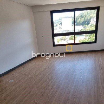 Apartamento com 81m², 2 quartos (sendo 1 suíte), 2 garagens, no bairro Saco dos Limões em Florianópolis