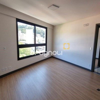 Apartamento com 81m², 2 quartos (sendo 1 suíte), 2 garagens, no bairro Saco dos Limões em Florianópolis