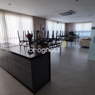 Apartamento com 81m², 2 quartos (sendo 1 suíte), 2 garagens, no bairro Saco dos Limões em Florianópolis