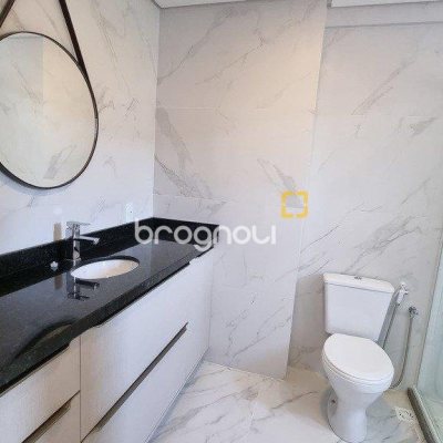 Apartamento com 81m², 2 quartos (sendo 1 suíte), 2 garagens, no bairro Saco dos Limões em Florianópolis