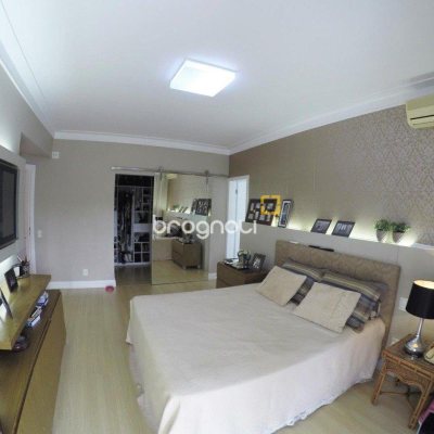 Casa de Condomínio com 393m², 4 quartos (sendo 4 suítes), 2 garagens, no bairro Santa Mônica em Florianópolis