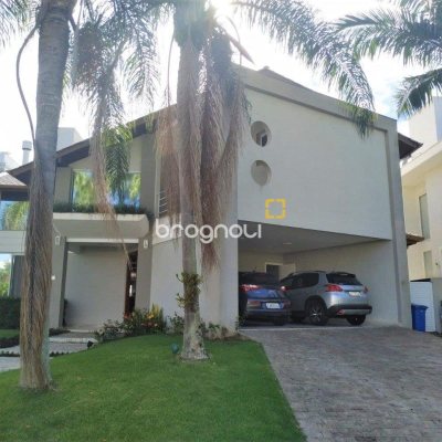 Casa de Condomínio com 393m², 4 quartos (sendo 4 suítes), 2 garagens, no bairro Santa Mônica em Florianópolis