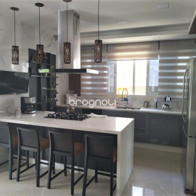 Casa de Condomínio com 393m², 4 quartos (sendo 4 suítes), 2 garagens, no bairro Santa Mônica em Florianópolis