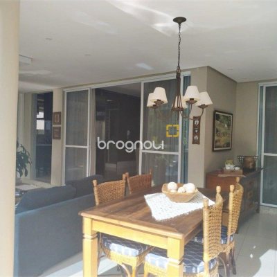 Casa de Condomínio com 393m², 4 quartos (sendo 4 suítes), 2 garagens, no bairro Santa Mônica em Florianópolis