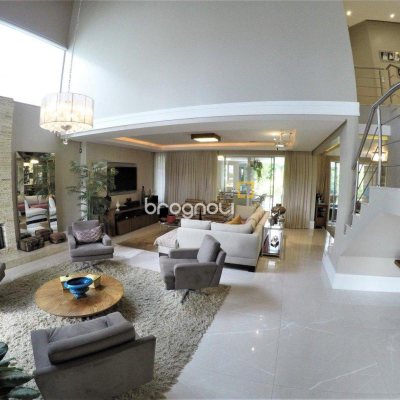 Casa de Condomínio com 393m², 4 quartos (sendo 4 suítes), 2 garagens, no bairro Santa Mônica em Florianópolis