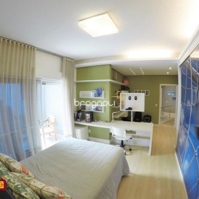 Casa de Condomínio com 393m², 4 quartos (sendo 4 suítes), 2 garagens, no bairro Santa Mônica em Florianópolis