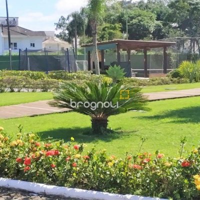 Casa de Condomínio com 393m², 4 quartos (sendo 4 suítes), 2 garagens, no bairro Santa Mônica em Florianópolis