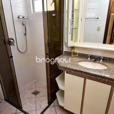 Apartamento com 143m², 4 quartos (sendo 1 suíte), 3 garagens, no bairro Balneário em Florianópolis