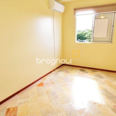 Apartamento com 143m², 4 quartos (sendo 1 suíte), 3 garagens, no bairro Balneário em Florianópolis