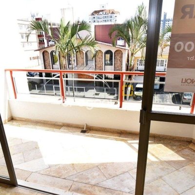 Apartamento com 143m², 4 quartos (sendo 1 suíte), 3 garagens, no bairro Balneário em Florianópolis