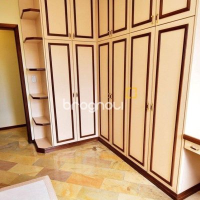Apartamento com 143m², 4 quartos (sendo 1 suíte), 3 garagens, no bairro Balneário em Florianópolis