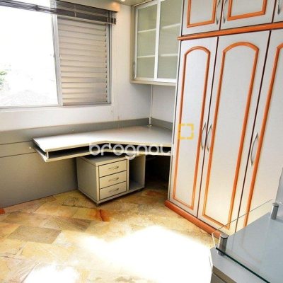 Apartamento com 143m², 4 quartos (sendo 1 suíte), 3 garagens, no bairro Balneário em Florianópolis
