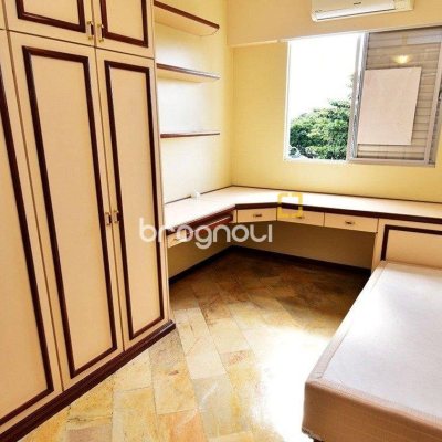 Apartamento com 143m², 4 quartos (sendo 1 suíte), 3 garagens, no bairro Balneário em Florianópolis