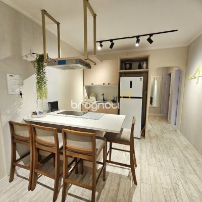 Apartamento com 99m², 3 quartos (sendo 1 suíte), no bairro Centro em Florianópolis