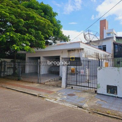 Casa com 270m², 2 quartos, no bairro Balneário em Florianópolis