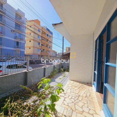 Casa com 270m², 2 quartos, no bairro Balneário em Florianópolis