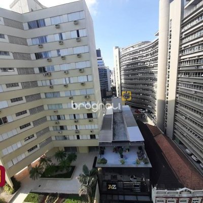 Apartamento com 54m², 2 quartos, no bairro Centro em Florianópolis