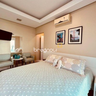 Casa com 165m², 3 quartos (sendo 3 suítes), 3 garagens, no bairro Estreito em Florianópolis