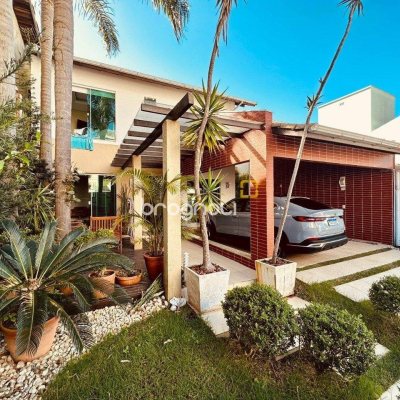 Casa com 165m², 3 quartos (sendo 3 suítes), 3 garagens, no bairro Estreito em Florianópolis