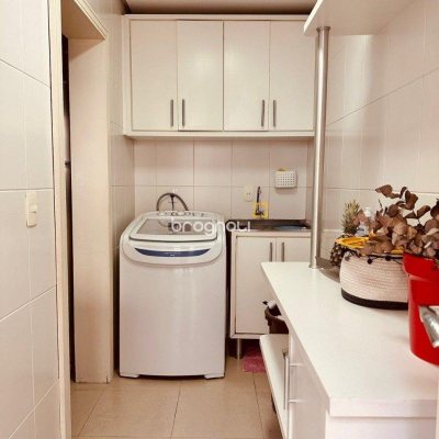 Casa com 165m², 3 quartos (sendo 3 suítes), 3 garagens, no bairro Estreito em Florianópolis