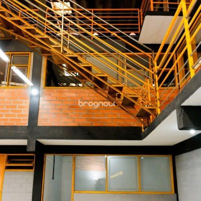 Galpão com 474m², 5 garagens, no bairro Serraria em São José