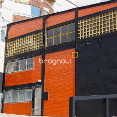 Galpão com 474m², 5 garagens, no bairro Serraria em São José