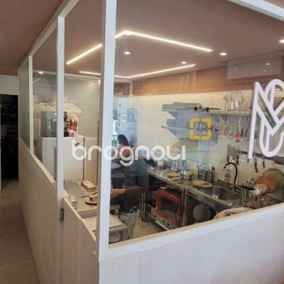 Loja com 44m², no bairro Trindade em Florianópolis