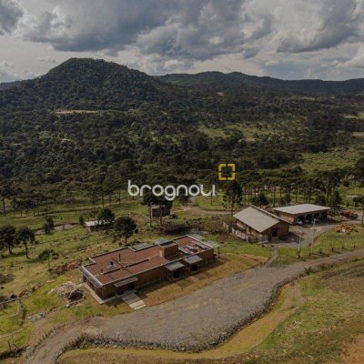Sítio com 950m², 10 quartos (sendo 10 suítes), no bairro Mundo Novo em Urubici