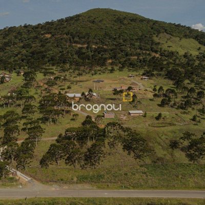 Sítio com 950m², 10 quartos (sendo 10 suítes), no bairro Mundo Novo em Urubici