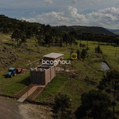 Sítio com 950m², 10 quartos (sendo 10 suítes), no bairro Mundo Novo em Urubici