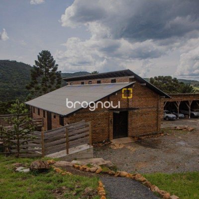 Sítio com 950m², 10 quartos (sendo 10 suítes), no bairro Mundo Novo em Urubici