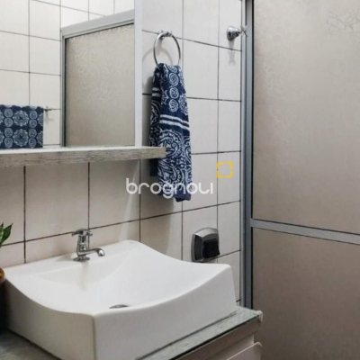 Casa com 200m², 5 quartos (sendo 1 suíte), 3 garagens, no bairro Lagoa da Conceição em Florianópolis