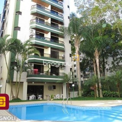 Apartamento com 134m², 3 quartos (sendo 1 suíte), 1 garagem, no bairro Agronômica em Florianópolis