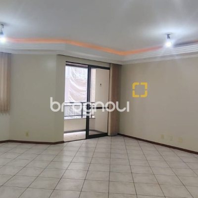 Apartamento com 134m², 3 quartos (sendo 1 suíte), 1 garagem, no bairro Agronômica em Florianópolis