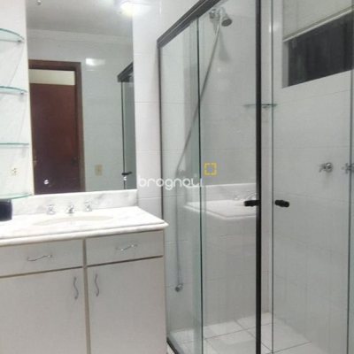Apartamento com 134m², 3 quartos (sendo 1 suíte), 1 garagem, no bairro Agronômica em Florianópolis