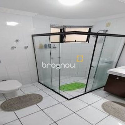 Apartamento com 134m², 3 quartos (sendo 1 suíte), 1 garagem, no bairro Agronômica em Florianópolis
