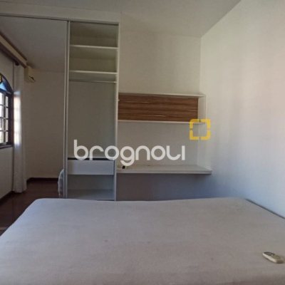 Casa com 170m², 4 quartos (sendo 2 suítes), 3 garagens, no bairro Pantanal em Florianópolis