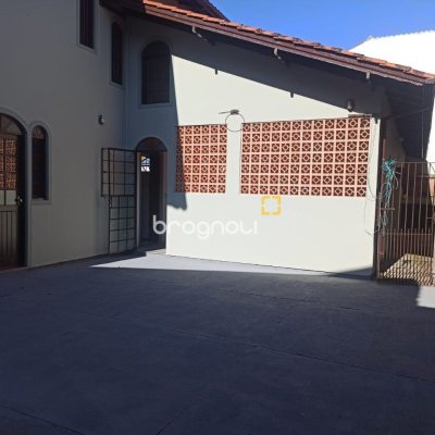 Casa com 170m², 4 quartos (sendo 2 suítes), 3 garagens, no bairro Pantanal em Florianópolis