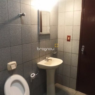 Casa com 170m², 4 quartos (sendo 2 suítes), 3 garagens, no bairro Pantanal em Florianópolis