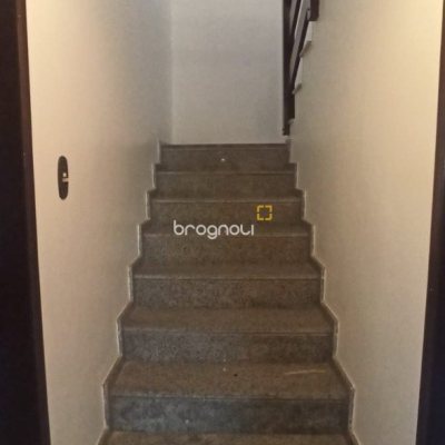 Casa com 170m², 4 quartos (sendo 2 suítes), 3 garagens, no bairro Pantanal em Florianópolis