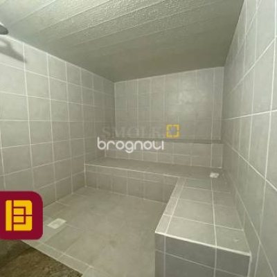 Apartamento com 102m², 3 quartos (sendo 1 suíte), 1 garagem, no bairro Agronômica em Florianópolis