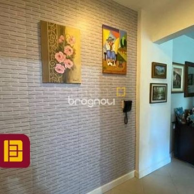 Apartamento com 102m², 3 quartos (sendo 1 suíte), 1 garagem, no bairro Agronômica em Florianópolis