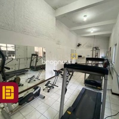 Apartamento com 102m², 3 quartos (sendo 1 suíte), 1 garagem, no bairro Agronômica em Florianópolis