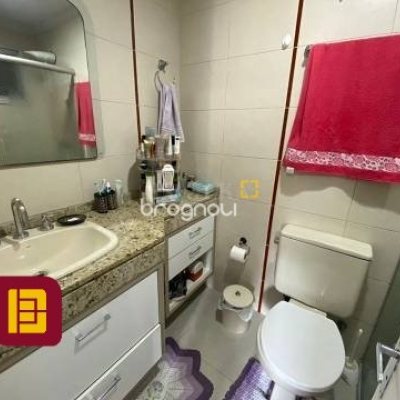 Apartamento com 102m², 3 quartos (sendo 1 suíte), 1 garagem, no bairro Agronômica em Florianópolis