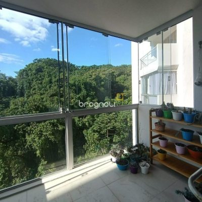 Apartamento com 102m², 3 quartos (sendo 1 suíte), 1 garagem, no bairro Agronômica em Florianópolis