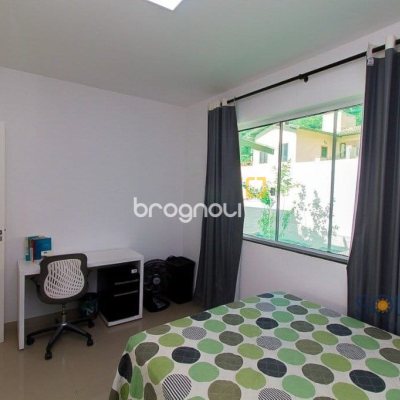 Pousada / Hotel com 376m², 10 quartos (sendo 3 suítes), no bairro Córrego Grande em Florianópolis