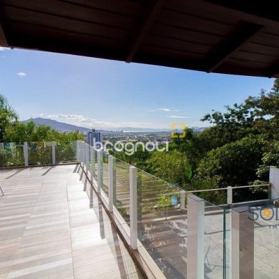 Pousada / Hotel com 376m², 10 quartos (sendo 3 suítes), no bairro Córrego Grande em Florianópolis